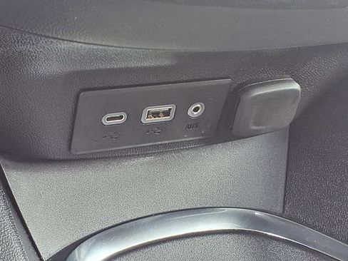 Used 2025 Chevrolet Malibu LT image 10