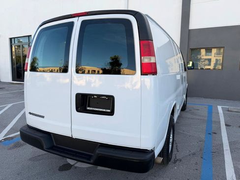 Used 2012 Chevrolet Express 2500 RWD image 7