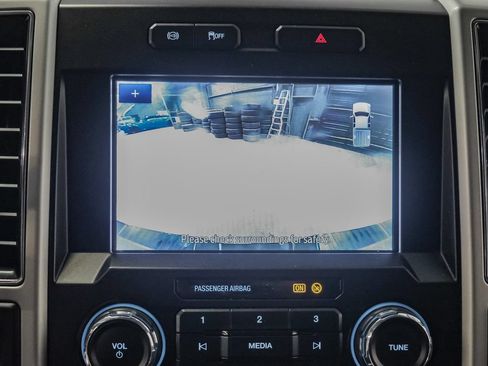 Used 2021 Ford F250 Lariat w/ Lariat Value Package AWD/4WD image 21