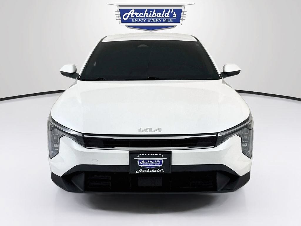 Used 2025 Kia K4 FWD image 2