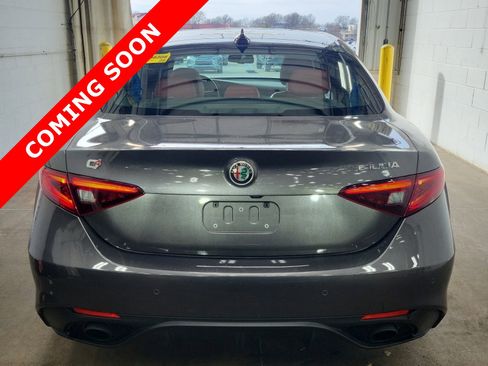Used 2022 Alfa Romeo Giulia Veloce image 4