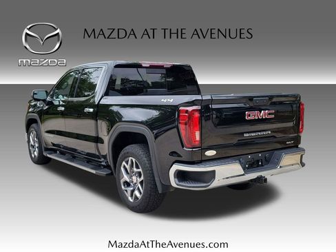 Used 2022 GMC Sierra 1500 SLT w/ SLT Convenience Package AWD/4WD image 5