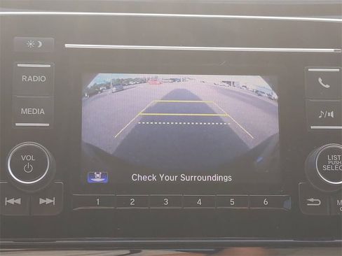 Used 2019 Honda CR-V LX image 18
