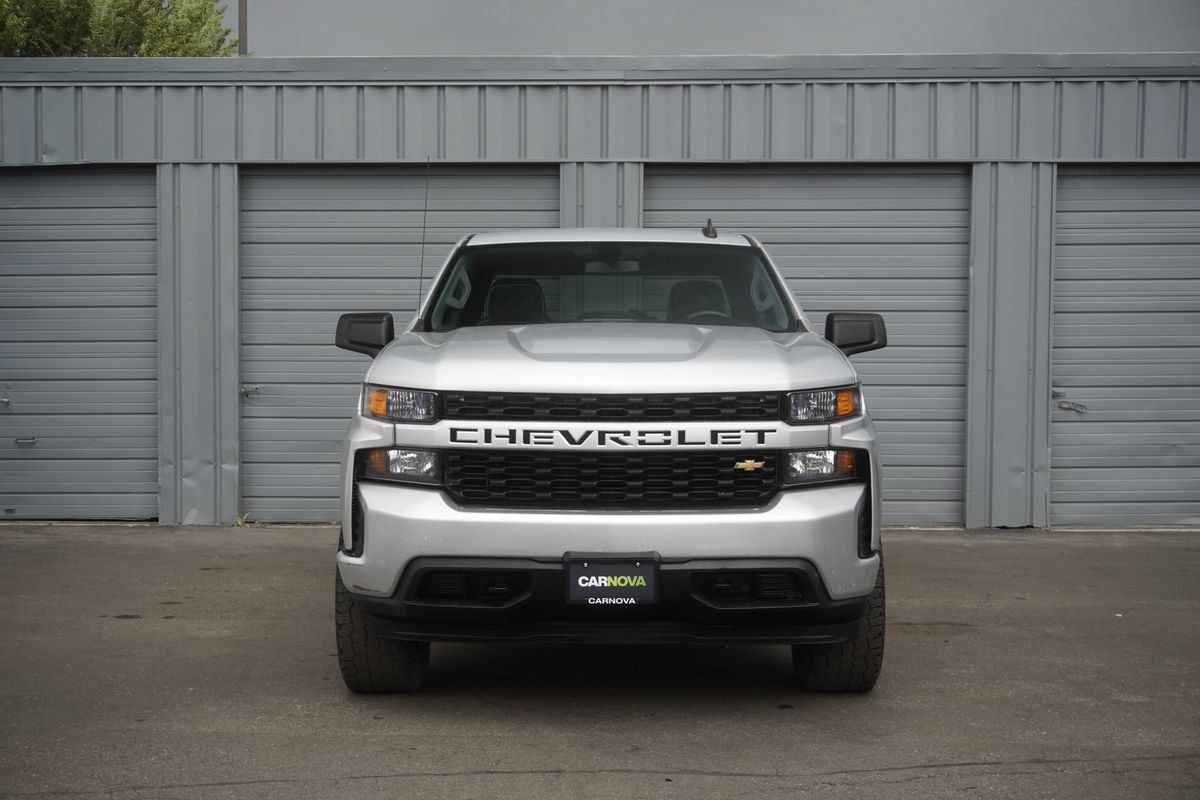 Used 2019 Chevrolet Silverado 1500 Custom w/ Custom Value Package AWD/4WD image 9