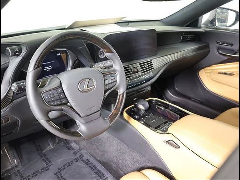Certified 2022 Lexus LS 500 w/ Interior Upgrade Package RWD image 6