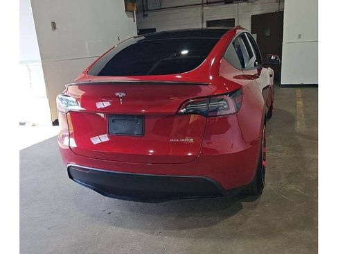 Used 2022 Tesla Model Y Performance AWD/4WD image 4