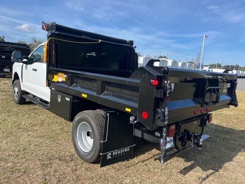 New 2025 Ford F350 XL w/ XL Chrome Package image 28