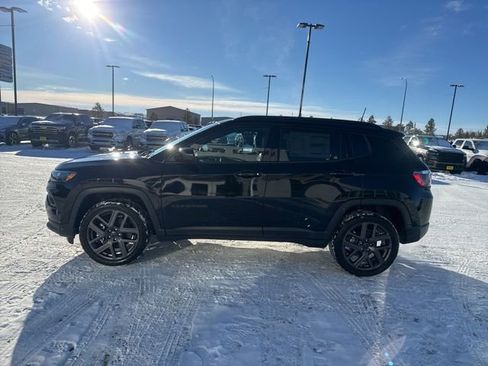 New 2026 Jeep Compass Latitude image 5