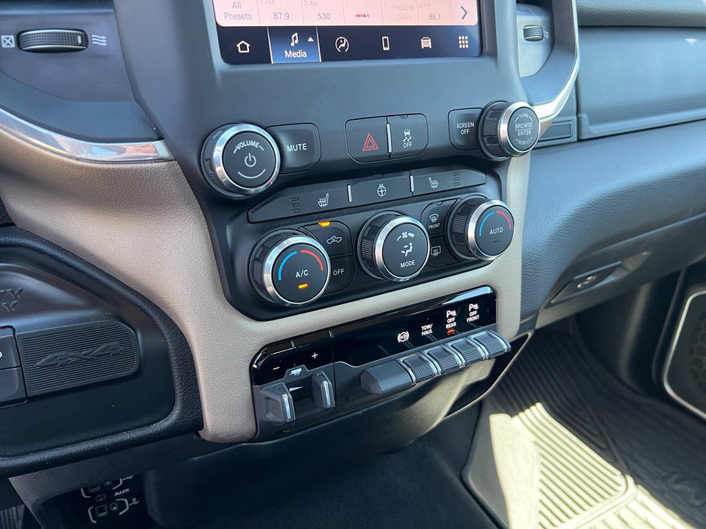 Used 2022 RAM 2500 Laramie w/ Body Color Bumper Group AWD/4WD image 35