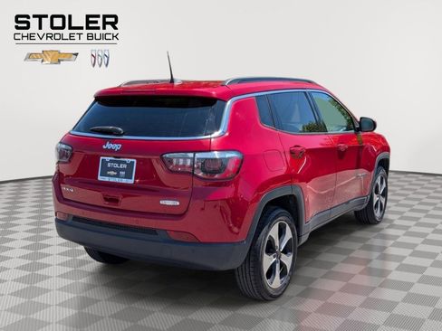 Used 2018 Jeep Compass Latitude w/ Popular Equipment Group AWD/4WD image 5
