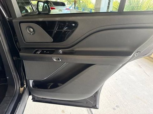 Used 2023 Lincoln Aviator Reserve w/ Elements Package Plus RWD image 17