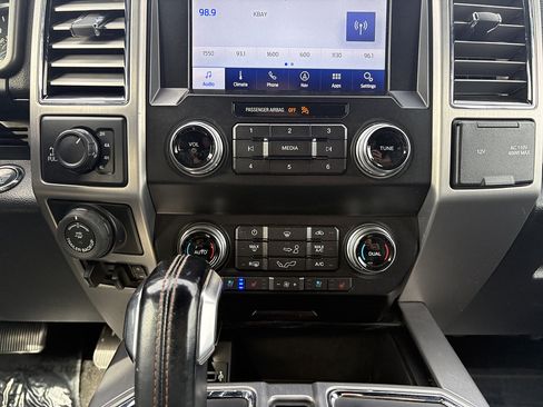Certified 2019 Ford F150 Platinum w/ FX4 Off-Road Package AWD/4WD image 26