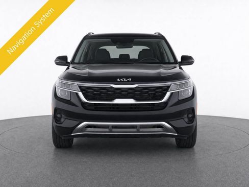 Certified 2023 Kia Seltos S w/ Navigation Package AWD/4WD image 6