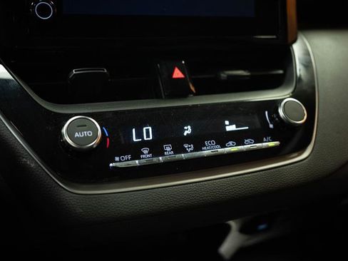 Used 2023 Toyota Corolla LE FWD image 20