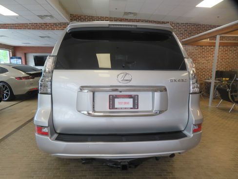 Used 2018 Lexus GX 460 Premium w/ Premium Package AWD/4WD image 5