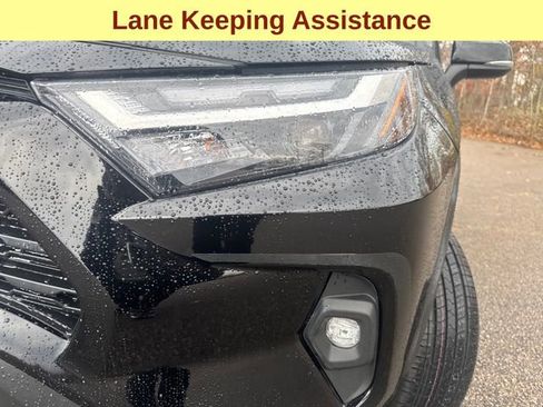 Used 2023 Toyota RAV4 AWD Hybrid image 6