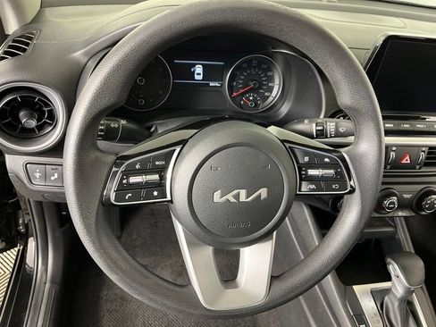 Used 2023 Kia Forte LXS w/ LXS Technology Package FWD image 28