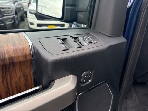 Used 2019 Ford F150 Lariat w/ Equipment Group 502A Luxury image 21