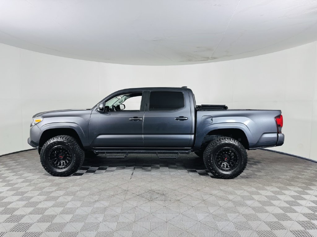 Used 2022 Toyota Tacoma SR w/ SR Convenience Package RWD image 5