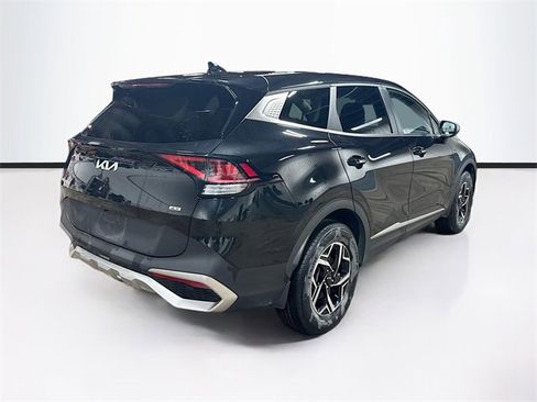 Used 2023 Kia Sportage LX image 7