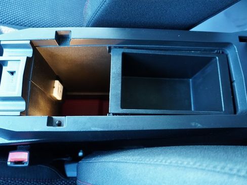 Used 2014 Chevrolet Equinox LT w/ Driver Convenience Package image 16