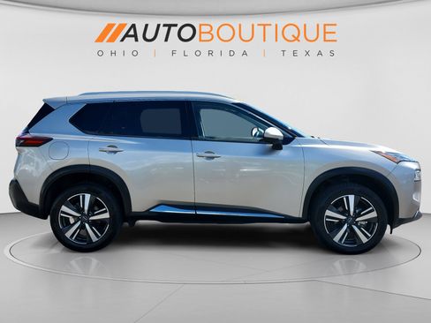 Used 2023 Nissan Rogue SL AWD/4WD image 6