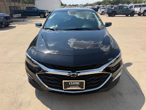 Used 2023 Chevrolet Malibu RS w/ LPO, Floor Liner Package FWD image 8