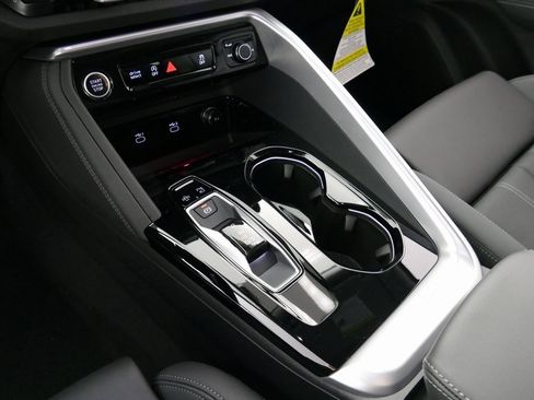 New 2025 Audi Q5 Premium Plus image 22