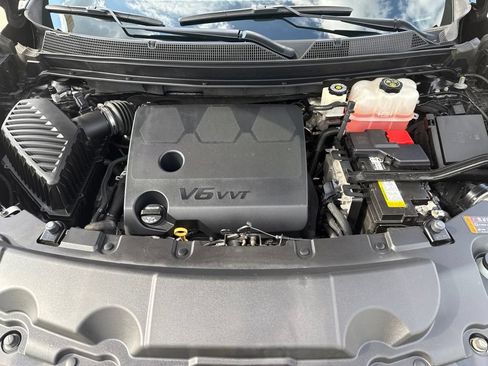 Used 2020 Chevrolet Traverse LT AWD/4WD image 25