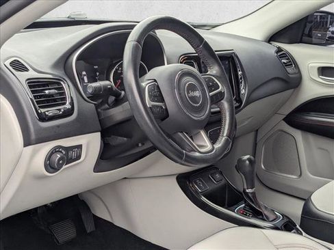 Used 2019 Jeep Compass Limited image 9