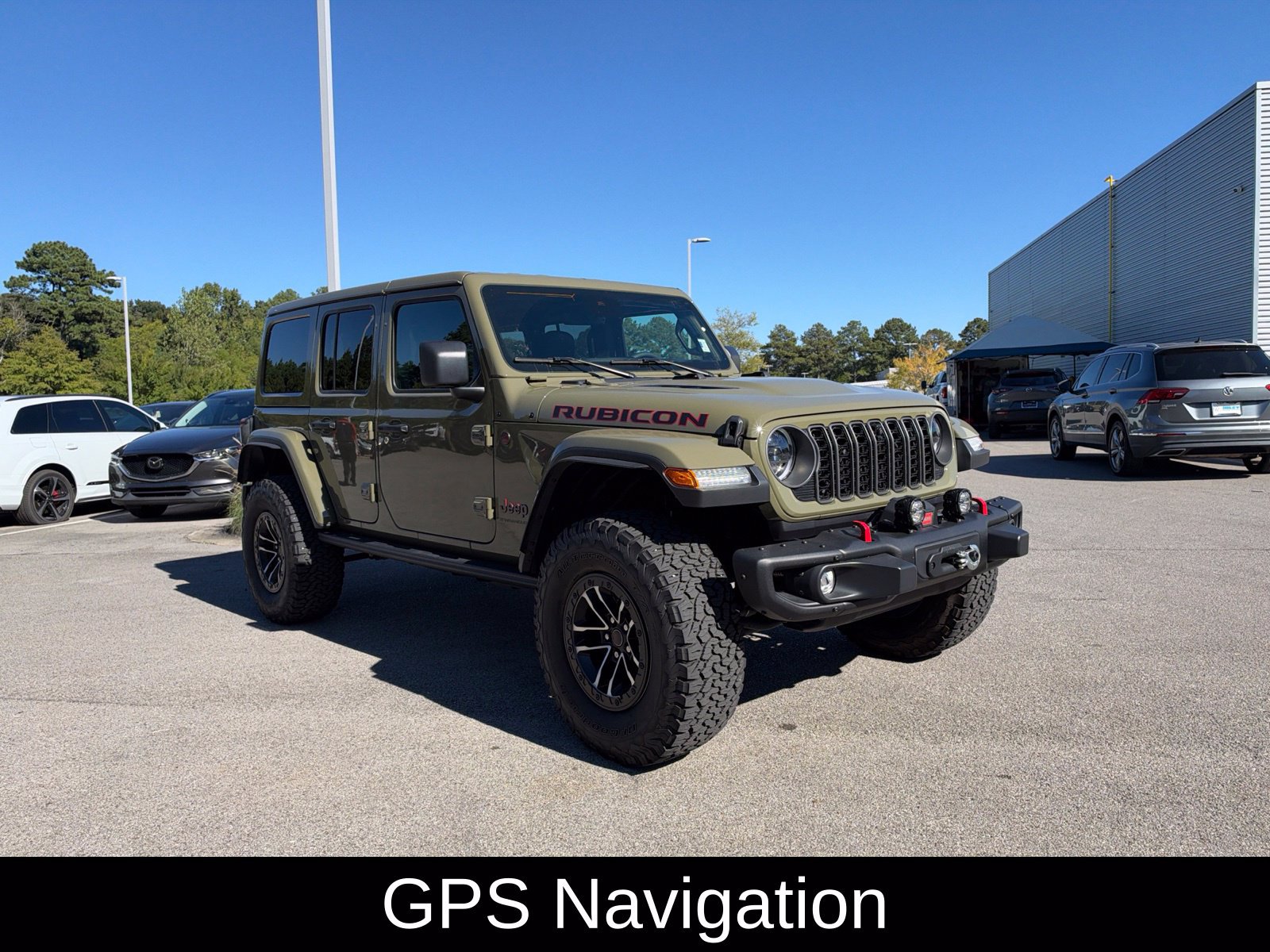 Used 2025 Jeep Wrangler Unlimited Rubicon AWD/4WD image 3