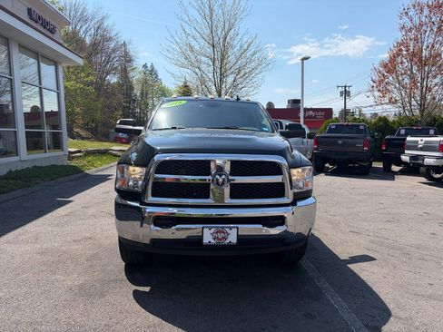 Used 2018 RAM 2500 SLT w/ Snow Chief Group AWD/4WD image 3