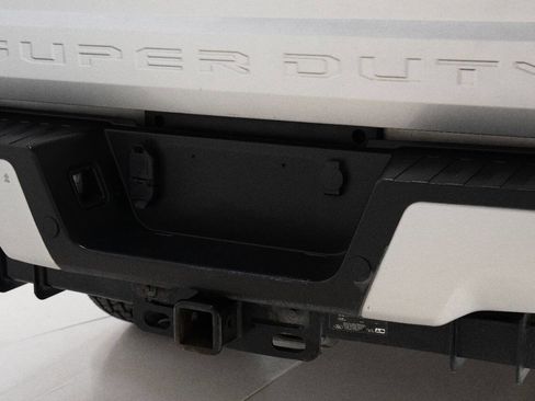 Used 2019 Ford F250 Lariat image 19