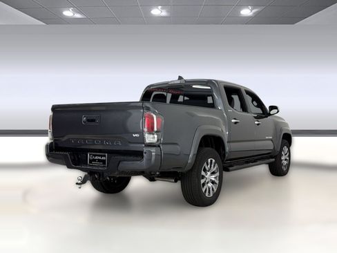 Used 2021 Toyota Tacoma Limited RWD image 9
