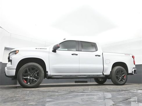 Used 2025 Chevrolet Silverado 1500 RST w/ Redline Edition image 39