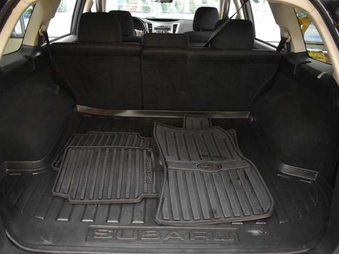 Used 2011 Subaru Outback 2.5i Premium w/ All-Weather Pkg AWD/4WD image 45