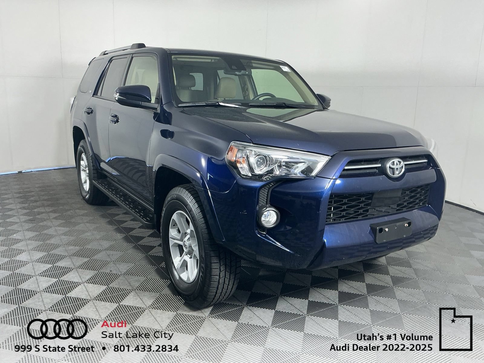 Used 2020 Toyota 4Runner SR5 Premium w/ Moonroof Package AWD/4WD image 1