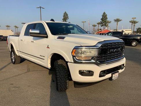 Used 2022 RAM 2500 Limited w/ Body Color Bumper Group image 3