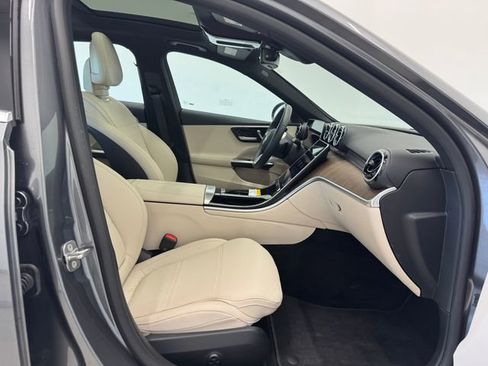 Used 2026 Mercedes-Benz C 300 Sedan image 17