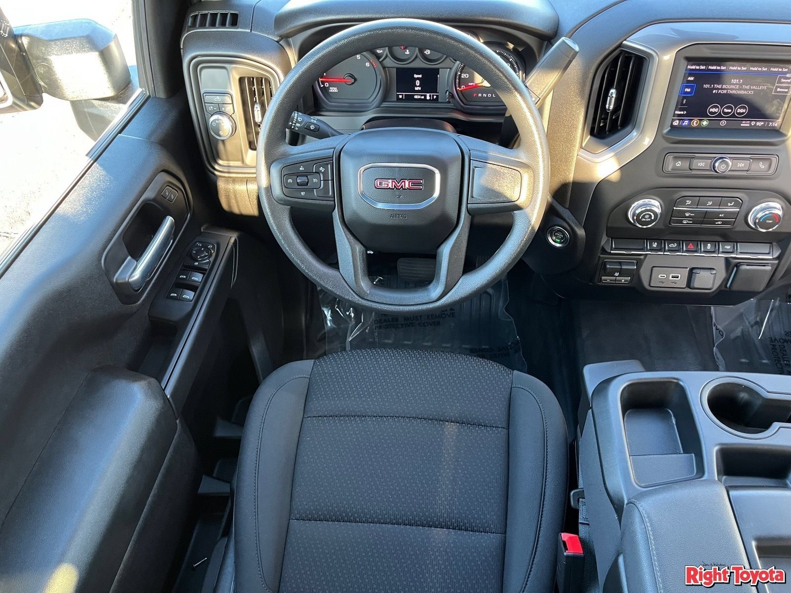 Used 2026 GMC Sierra 2500 Pro w/ Convenience Package RWD image 16