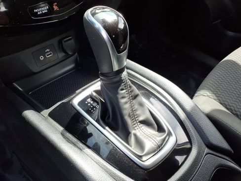 Used 2021 Nissan Rogue Sport S AWD/4WD image 16