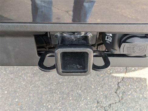 Used 2025 Ford Expedition Active image 34