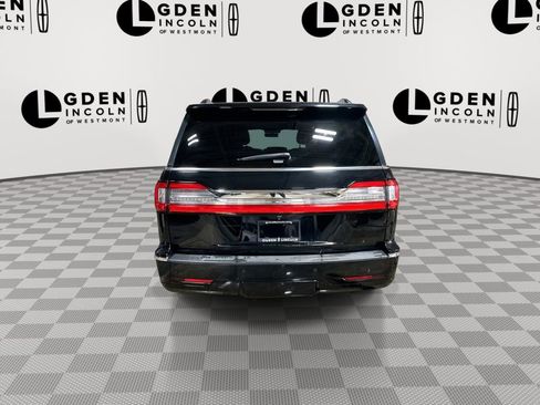 Used 2018 Lincoln Navigator Premiere image 7