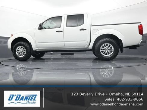 Used 2014 Nissan Frontier SV AWD/4WD image 10
