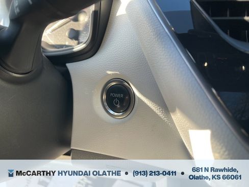 Used 2024 Toyota Corolla LE image 30