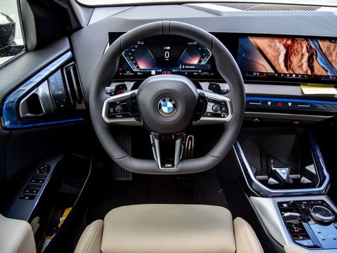 New 2026 BMW X3 xDrive30 w/ M Sport Package AWD/4WD image 11