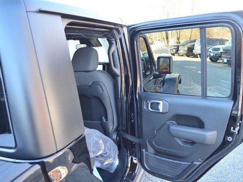 New 2026 Jeep Gladiator Rubicon image 30