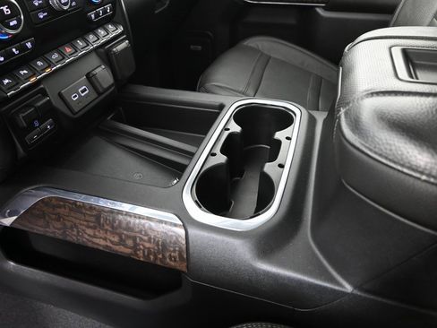 Used 2019 GMC Sierra 1500 Denali w/ Denali Ultimate Package image 32