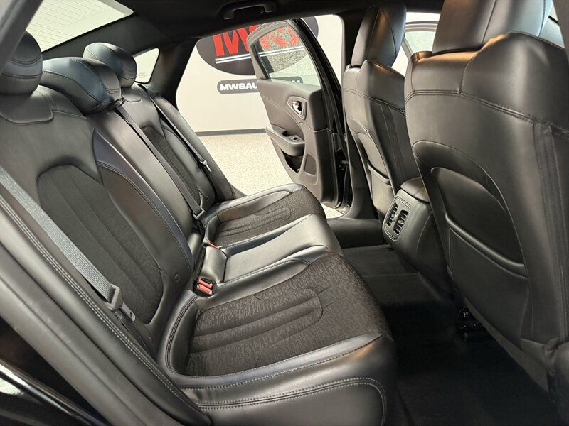 Used 2015 Chrysler 200 S w/ Comfort Group AWD/4WD image 25