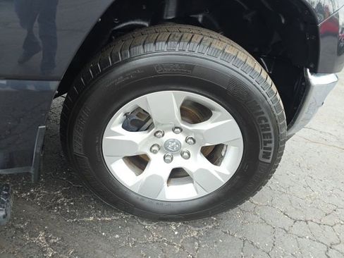 Used 2019 RAM 1500 Big Horn image 53